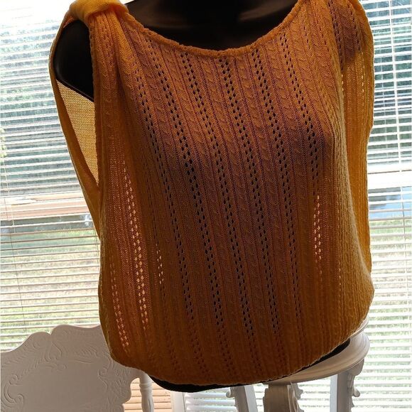 Yellow Sleeveless Summer Sweater sz Med - Picture 8 of 9